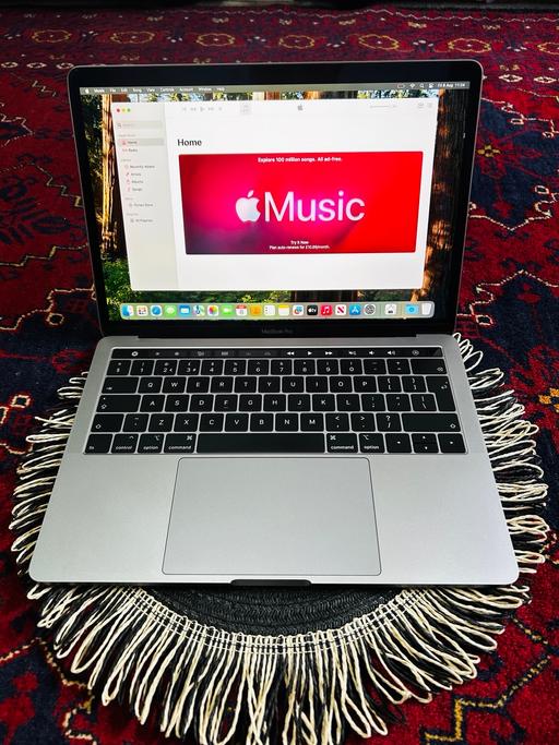 Buy & Sell Balsall Heath Birmingham - Photos for Apple MacBook Pro Touchbar Great Condition