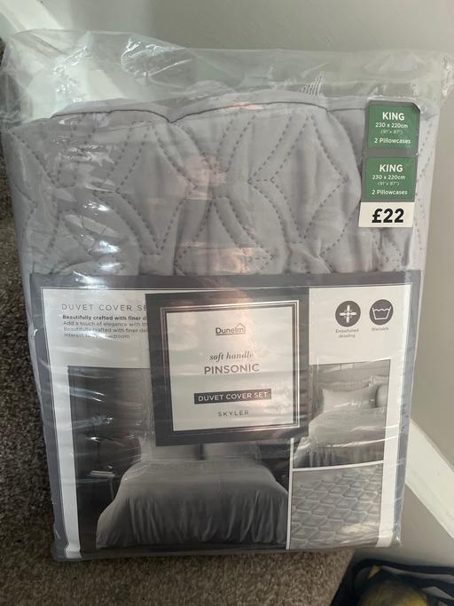 Buy & Sell Conisbrough Doncaster - Photos for Dunelm NEW kingsize bedding set grey