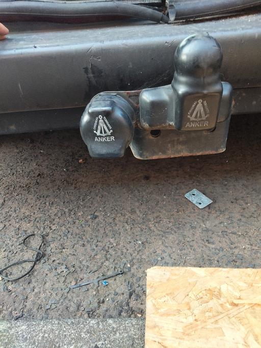 Vehicles Oldbury Sandwell - Photos for vivaro van tow bar