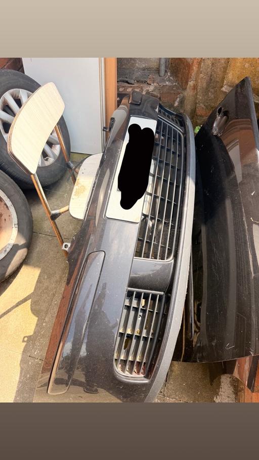 Vehicles Wednesbury Sandwell - Photos for Golf Mk 5 Front bumper black lc9z