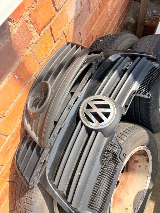 Vehicles Wednesbury Sandwell - Photos for Volkswagen golf GT front grill mk5
