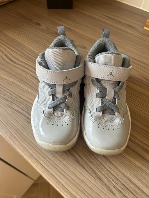 Buy & Sell Upper Gornal Dudley - Photos for Jordan trainers