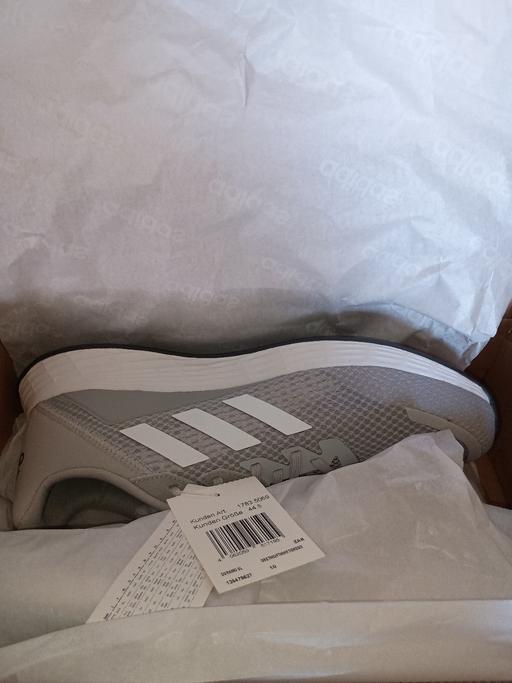 Buy & Sell South Harrow Harrow - Photos for Adidas trainers