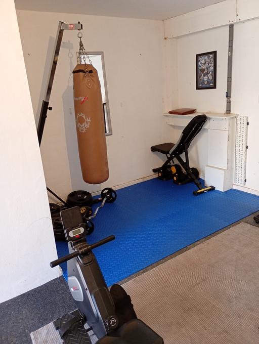 Buy & Sell Rabans Lane Industrial Area Buckinghamshire - Photos for Boxing Bag and Hanging stand & Mats
