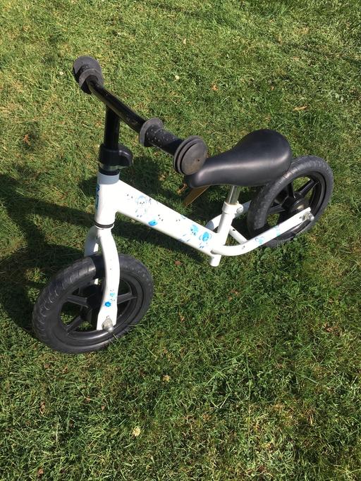 Buy & Sell Romford Havering - Photos for Balance bike