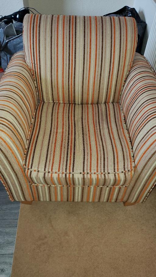 Buy & Sell Kings Heath Birmingham - Photos for Small armchair in good condition