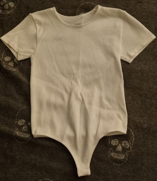 Buy & Sell Clayton West Kirklees - Photos for White Primark Short Sleeved Bodysuit