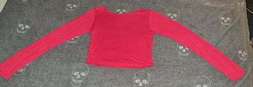Buy & Sell Clayton West Kirklees - Photos for Red Long Sleeved Cropped Top - Size Small