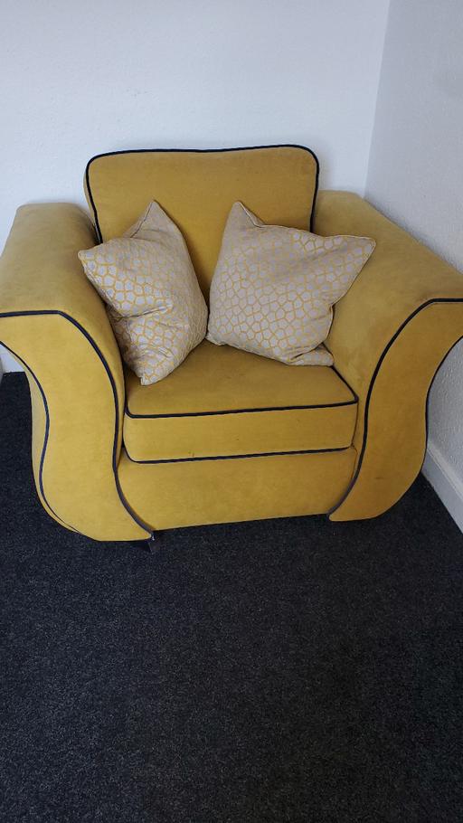Buy & Sell Kings Heath Birmingham - Photos for Armchair with 2 cushions