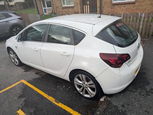 Vehicles Rusholme Manchester - Photos for Vauxhall Astra sri spares or repairs