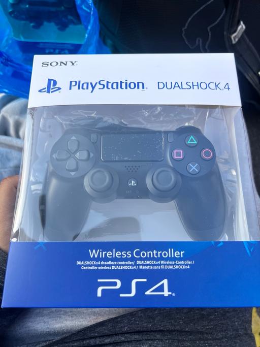 Buy & Sell Farnham Royal Slough - Photos for Black PS4 Controller - New and Packaged
