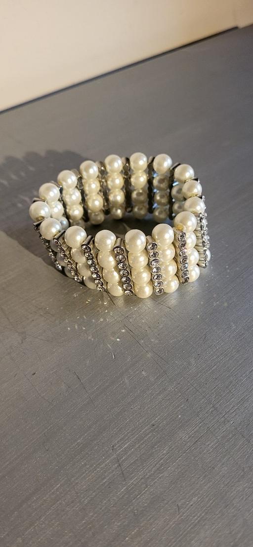 Buy & Sell Radcliffe Bury - Photos for bracelet