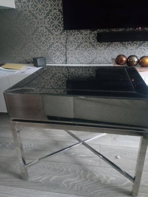 Buy & Sell Buckley Flintshire - Wales - Photos for chrome + mirrored occassion /coffee end table