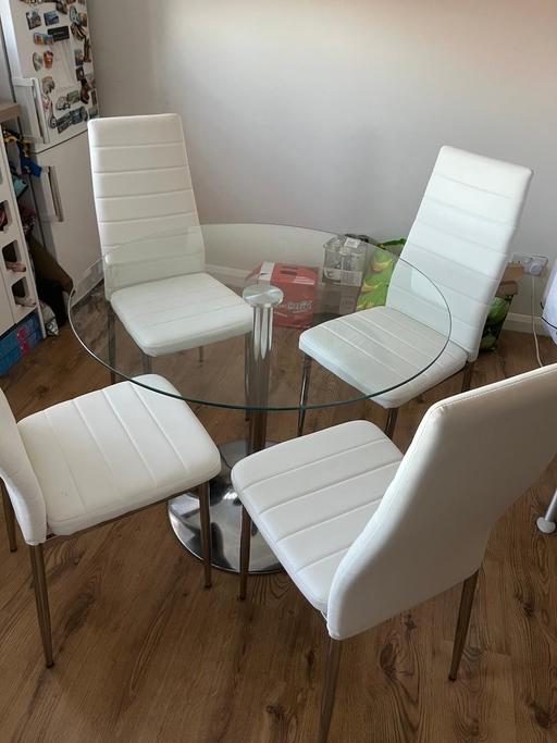 Buy & Sell Northumberland Heath Bexley - Photos for Glass table and chairs