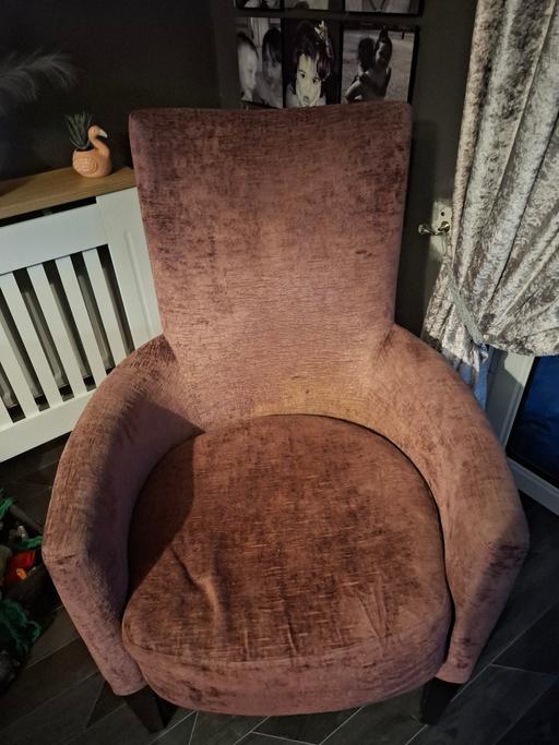 Buy & Sell Plaistow East London - Photos for pink chair
