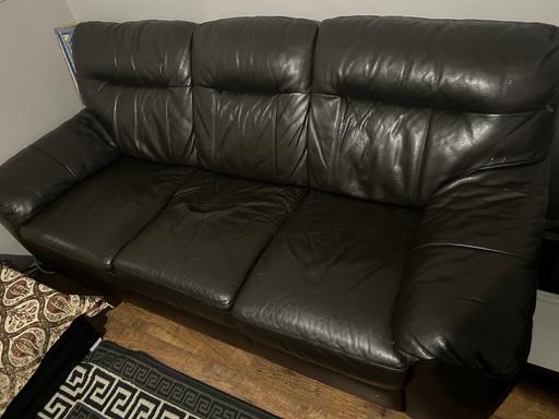 Buy & Sell Wednesbury Sandwell - Photos for 3 seater and 2 seater leather sofa set .