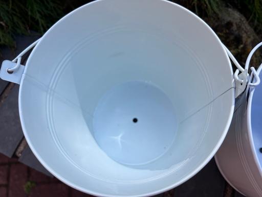 Buy & Sell Stoke on Trent City Centre Stoke-on-Trent - Photos for New condition two metal bucket planters