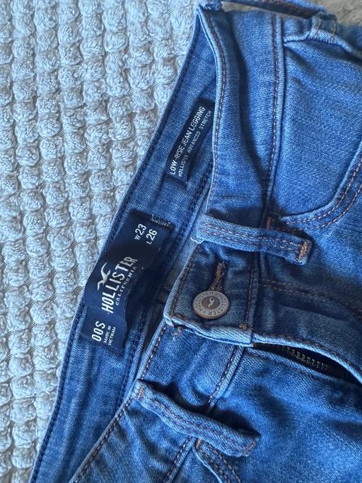 Buy & Sell Morden Merton - Photos for Hollister Skinny ripped jeans