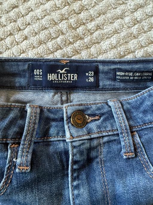 Buy & Sell Morden Merton - Photos for Hollister skinny ripped jeans