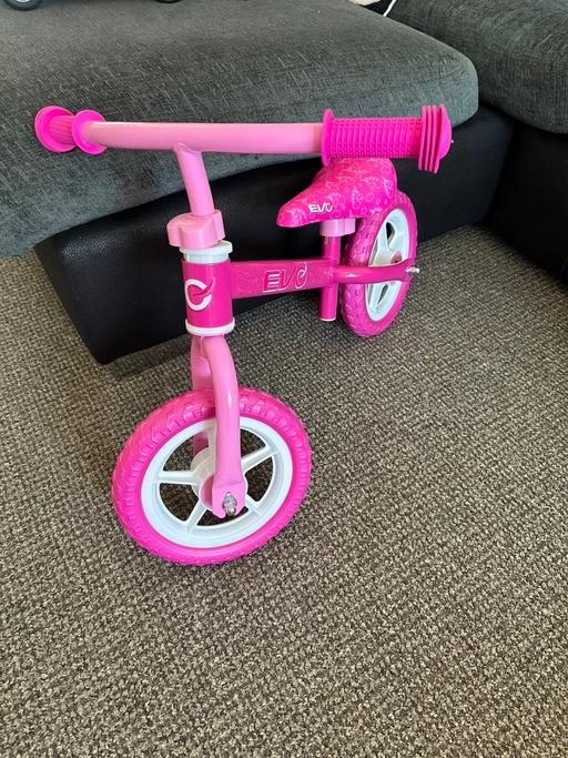 Buy & Sell Birkenhead Wirral - Photos for Pink kids ride on cycle