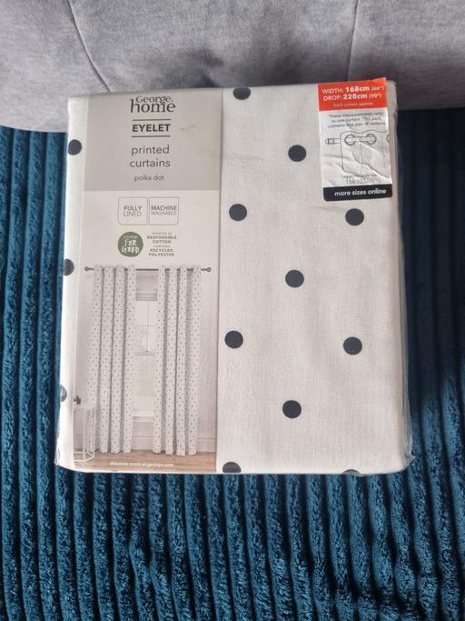 Buy & Sell Penn Fields Wolverhampton - Photos for eyelet curtains pair