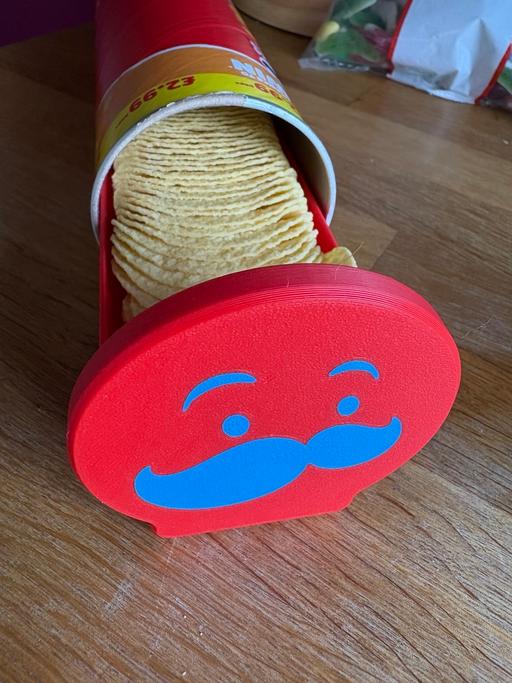 Buy & Sell Worksop Bassetlaw - Photos for Pringles crisps server tray and lid in one