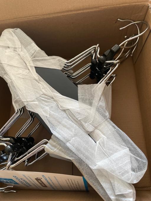 Buy & Sell Kings Heath Birmingham - Photos for New 10x Skirt Hangers in box