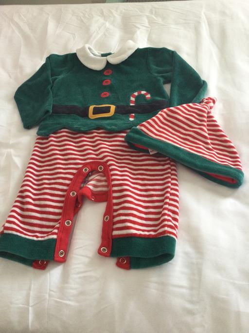 Buy & Sell Shildon County Durham - Photos for Baby’s Xmas outfit age 6/9 months