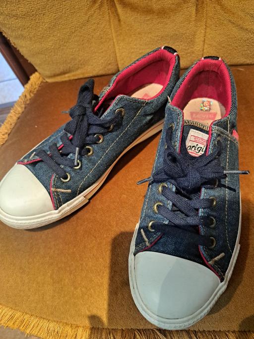 Buy & Sell Stourbridge Dudley - Photos for 'Original Levi's trainers.