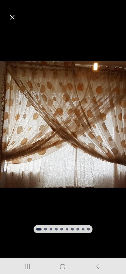 Buy & Sell Bermondsey South East London - Photos for Shimmering gold and cream curtains