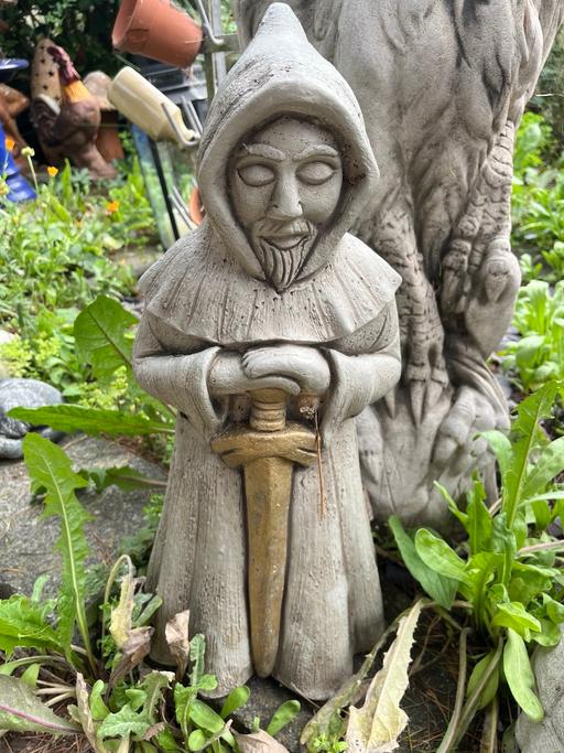 Buy & Sell Saint Mary Cray Bromley - Photos for Wizard With Sword Concrete Ornament