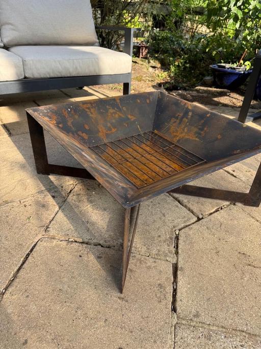 Buy & Sell Lechlade Cotswold - Photos for Solid Metal Firepit