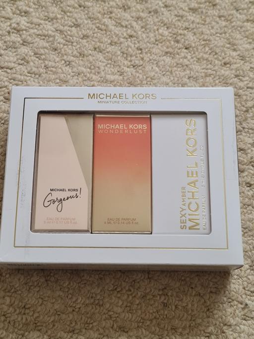 Buy & Sell Gatley Stockport - Photos for Perfume gift set