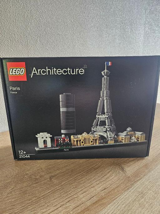 Buy & Sell Oldbury Sandwell - Photos for Lego architecture Paris