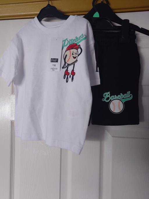 Buy & Sell Woodthorpe Charnwood - Photos for Boys 2 piece shorts and t-shirt set size 3-4Y