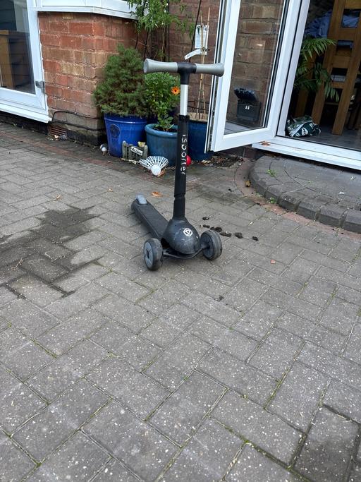 Buy & Sell Catherine-De-Barnes Solihull - Photos for Scooter with light up wheels