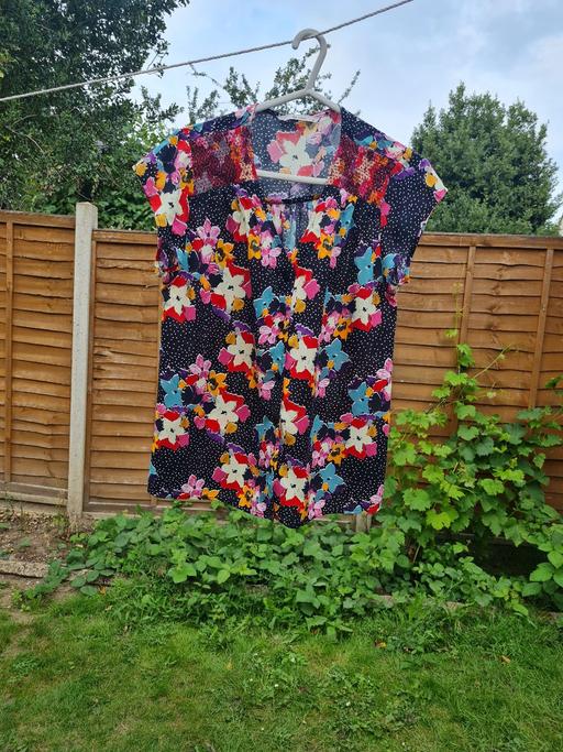 Buy & Sell Heston South West London - Photos for summer top