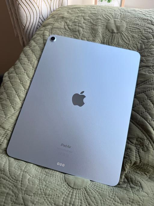 Buy & Sell Shirley Solihull - Photos for Apple 13inch IPad Air M2 Wi-Fi 128GB Sky Blue