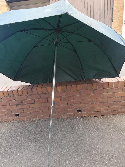 Buy & Sell Pensnett Dudley - Photos for 7ft x 6ft , Large Green Parasol, Adjustable,