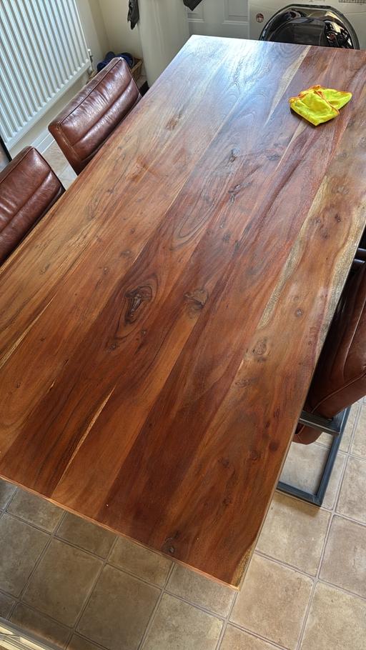 Buy & Sell Weston North Hertfordshire - Photos for Dining table and chairs