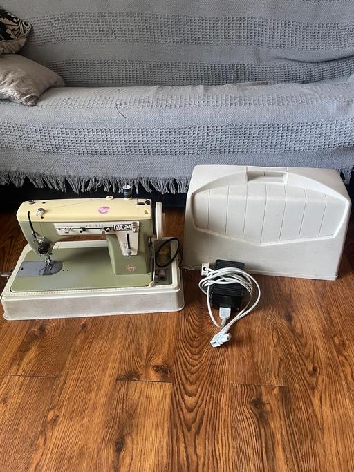Buy & Sell Wallbrook Dudley - Photos for Sewing machine