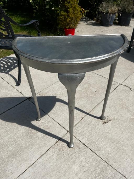 Buy & Sell Totteridge North London - Photos for Semi circular wood table