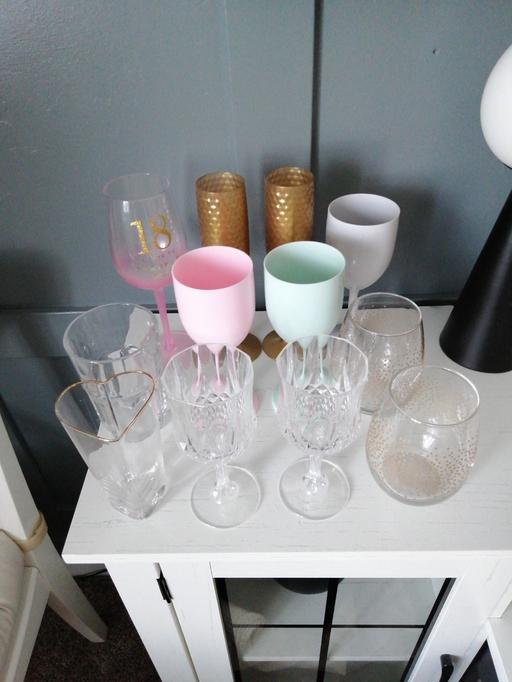 Buy & Sell Wednesfield Wolverhampton - Photos for Bundle Glasses 7 plastic