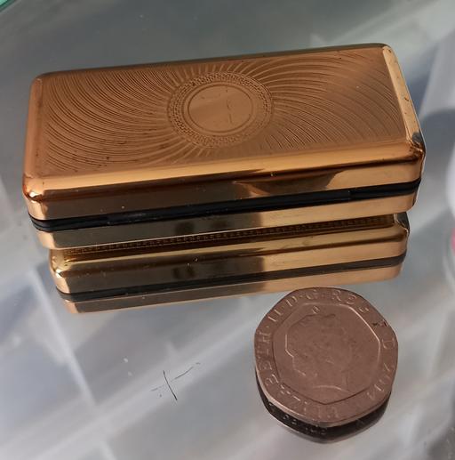 Buy & Sell Thatto Heath Saint Helens - Photos for Vintage gold plated stratton mirror compact
