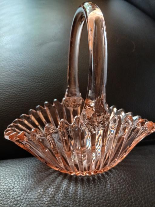 Buy & Sell Hatherton South Staffordshire - Photos for Vintage pink glass basket