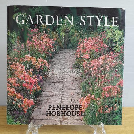 Buy & Sell Preston South Ribble - Photos for GARDEN STYLES BOOK