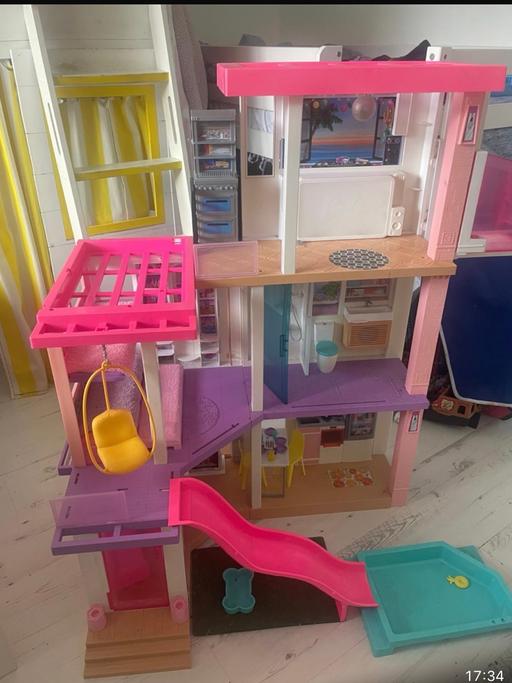 Buy & Sell Foots Cray South East London - Photos for Barbie Dream house.