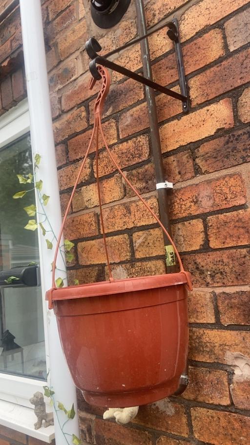 Buy & Sell Stow Heath Wolverhampton - Photos for Hanging plant pot