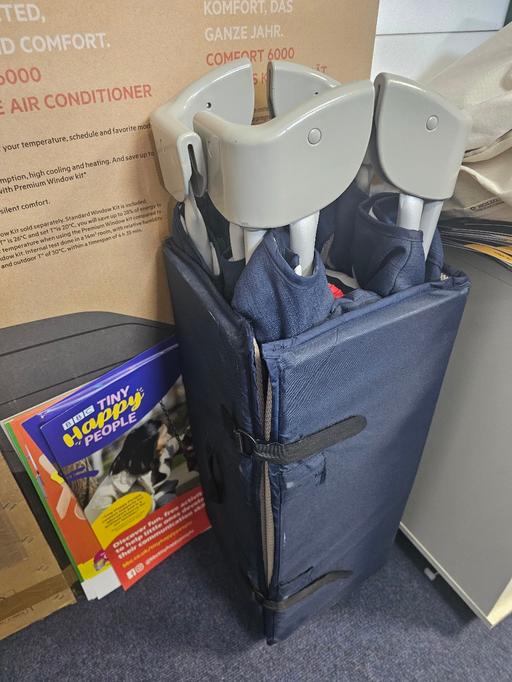 Buy & Sell Barnsbury North London - Photos for Travel Cot Free Fair condition Blue
