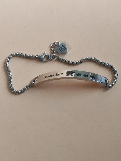 Buy & Sell Grafton Street Industrial Estate West Northamptonshire - Photos for Beautiful bracelet